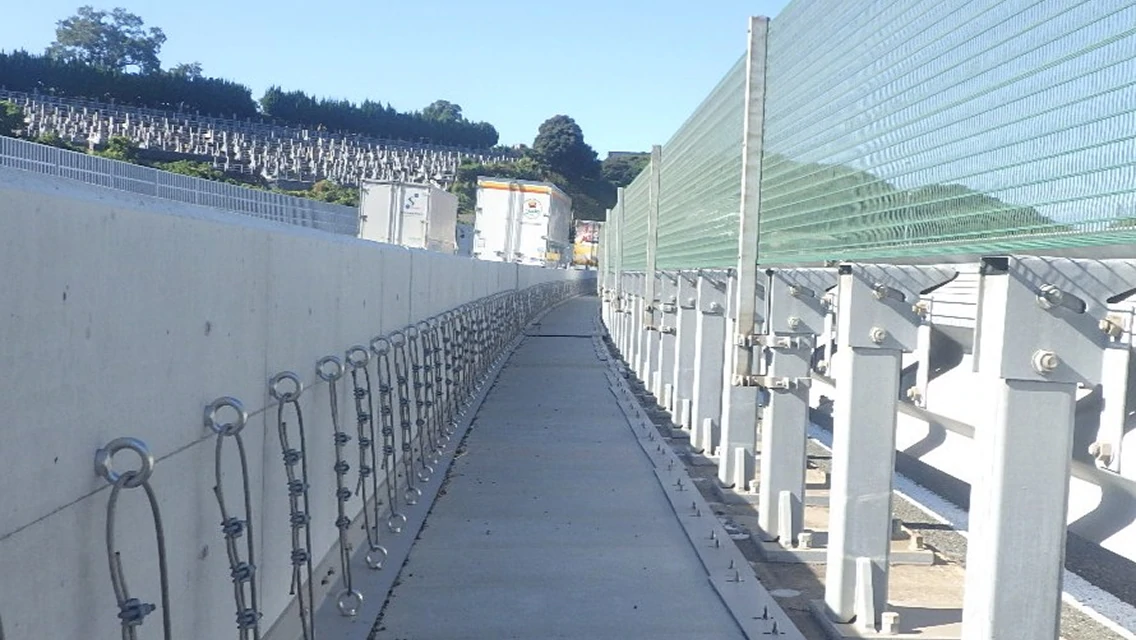 FRP転落防止板の画像