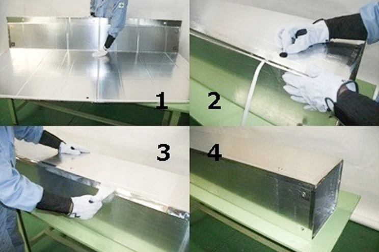 組み立て作業の画像