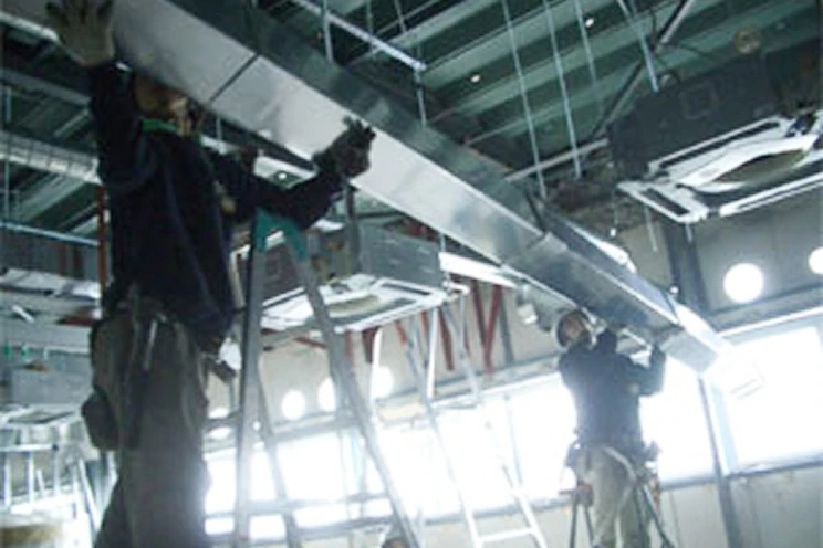 取付作業の画像