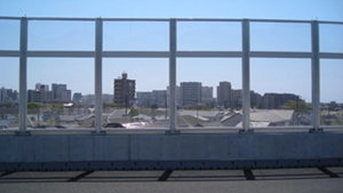 全透明とスリットタイプの画像