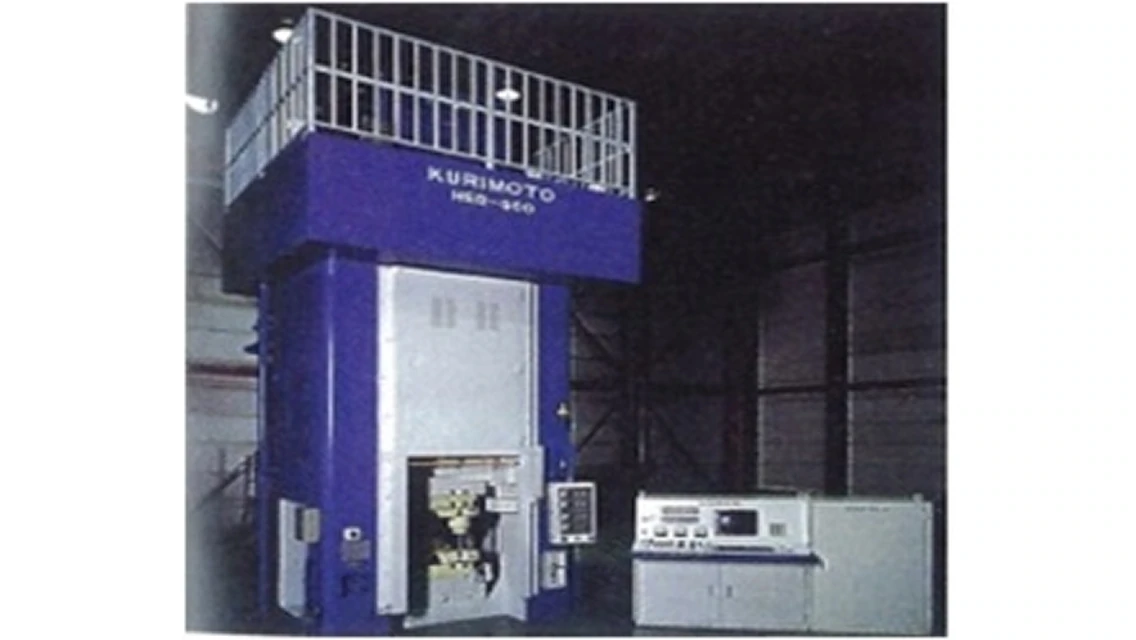 閉塞鍛造用油圧プレスの画像