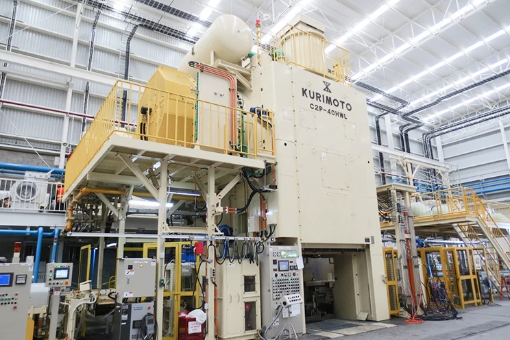 熱間鍛造用湿式クラッチブレーキ仕様プレスC2P-40HWLの画像