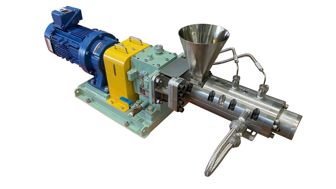 小型サイズ「S1KRCニーダ」の画像