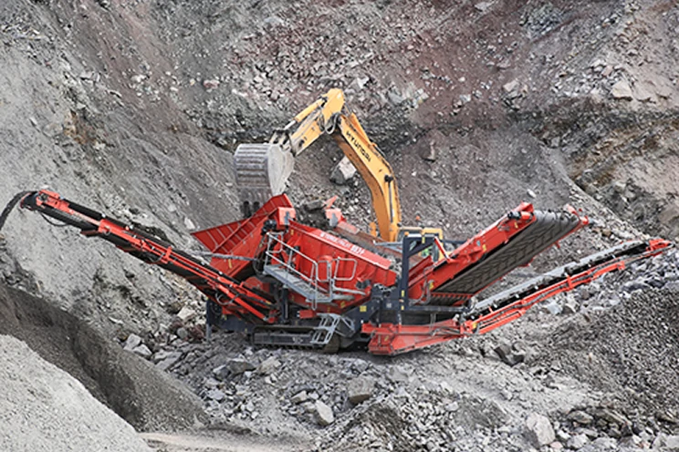 自走式スクリーン 883+の画像